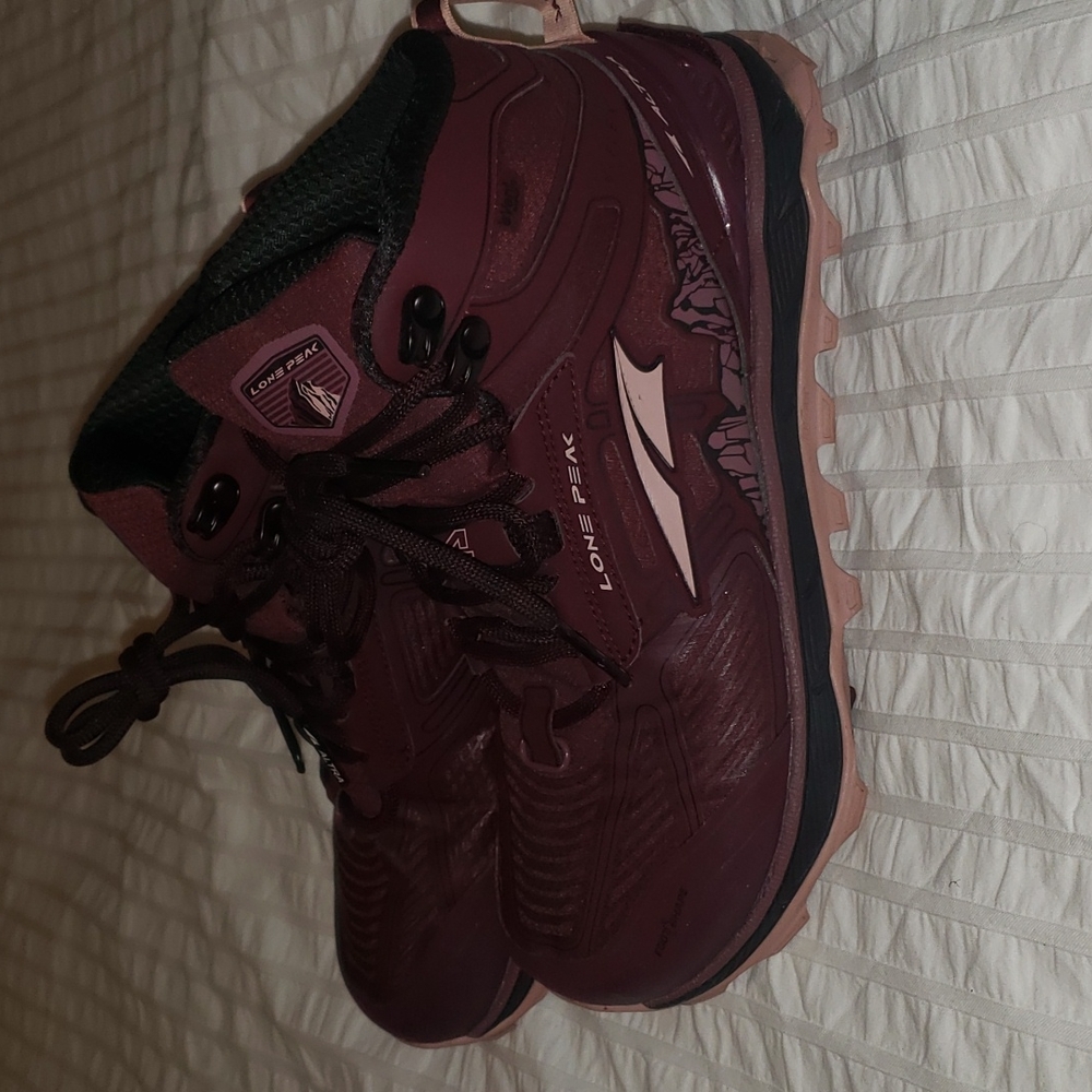 Altra Lone Peak 4 Mid RSM Hiking Boots